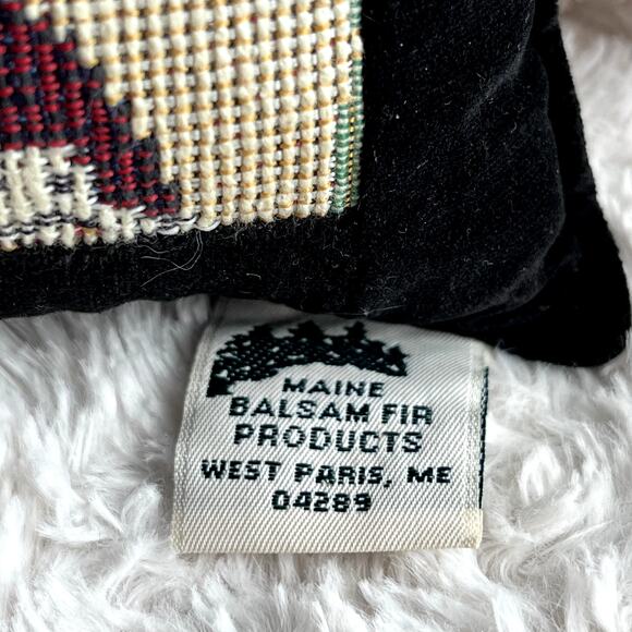 Maine Balsam Decorative Holiday Pillow Old World Santa Tapestry Velvet Back Trim - Picture 3 of 8